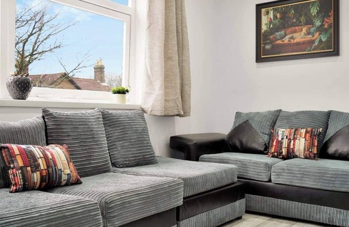 Belvedere Apartment | Belvedere 4-Bed Apt, Sleeps 9 with Parking