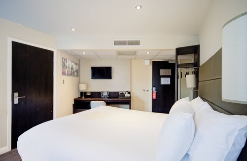 Newport Hotel | Belvilla Newport City Centre Hotel - Lifestyle