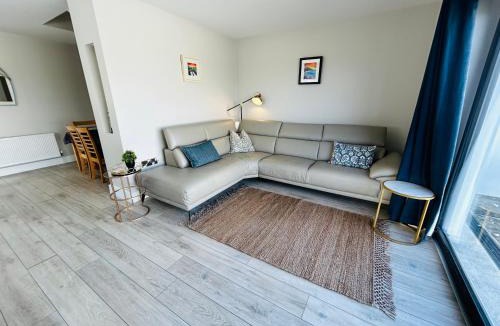 Liscannor House | Beside the sea & minutes from Cliffs-Clahane Shore Lodge