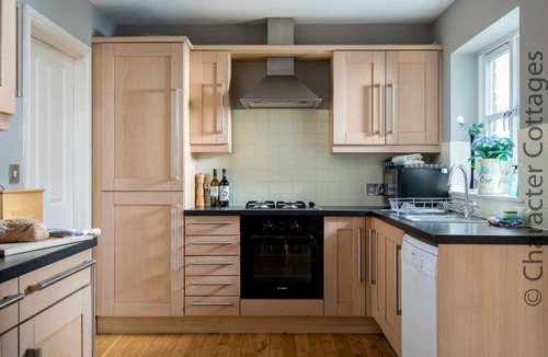 Stow-on-the-Wold House | BIRCH HOUSE, pet friendly, with a garden in Stow-On-The-Wold