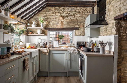 Bourton-on-the-Water House | Bourton on the Water Country Chic Authentic Cottage