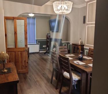 Lisnagunogue House | Brads Place - Central Ballymena close to everything