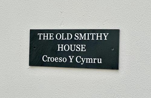 Pontsticill House | Brecon beacons Cottage with Cinema Room sleeps 5