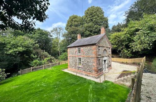 Belfast Villa | Bridge Cottage Upper Malone