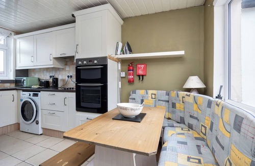 Haroldʼs Cross Apartment | Bright 1BR Flat w/Free Parking & Easy City Access