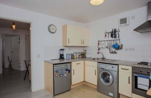 Clapton Apartment | Bright and Cosy 2BD in the Trendy Heart of Hackney