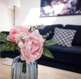 Amersham Apartment | Bright one bedroom apartment with garden
