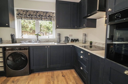 Coleraine House | BROOK COTTAGE, pet friendly, with open fire in Coleraine