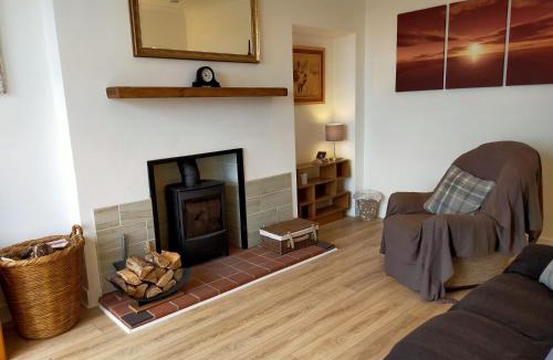 Denny Apartment | Buckieburn - self-catering - rural