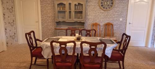 Magherafelt House | Butterflies Rest