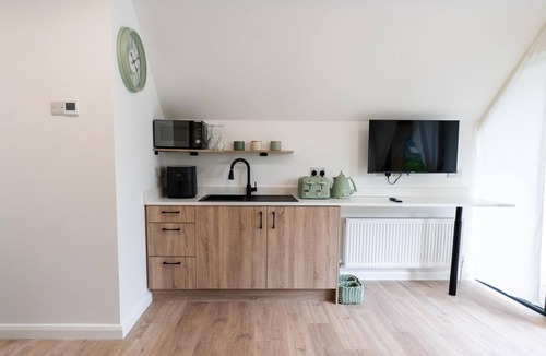 Newry Cabin | Cabin-Luxury-Ensuite-Cabin 7