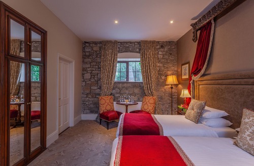 Kingscourt Hotel | Cabra Castle Hotel