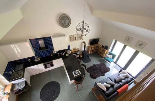 Drumshanbo Cottage | Canal Cottage | Luxury Lough Allen Stone Cottage with Views