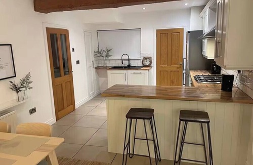 Carrickfergus House | Carrick Retreat - Free off street parking