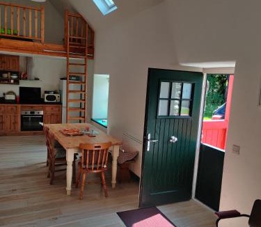 Shannonbridge House | Carrowkeel Cottage
