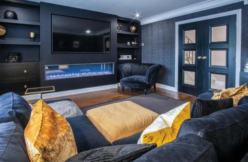 Pontsticill House | Castell Morlais - Luxurious 5 Bed - Pontsticill