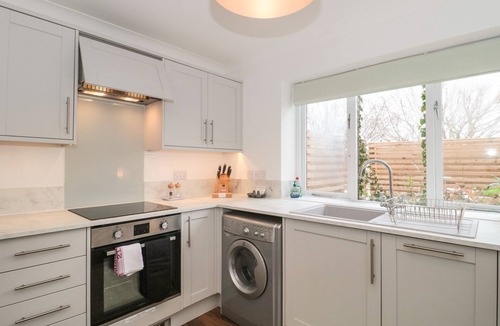 Corfe Castle Cottage | CASTLE VIEW ANNEX, pet friendly, with a garden in Corfe Castle