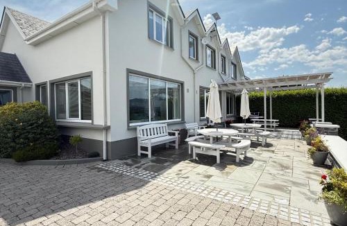 Kilnabrack Upper House | Castle View House on The Ring of Kerry-Wild Atlantic Way -Dooks Golf Course and Rossbeigh Beach 10 min drive -Glenbeigh village a 5 minute walk - 4 night min stay