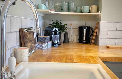 Bath Apartment | Central Bath - Gorgeous Loft Apartment (TLA)