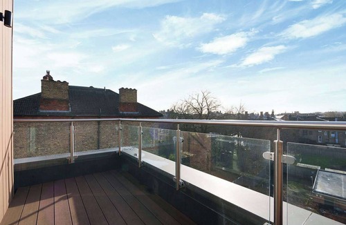 Thurlow Park Apartment | Charming 1-Bedroom Flat in London