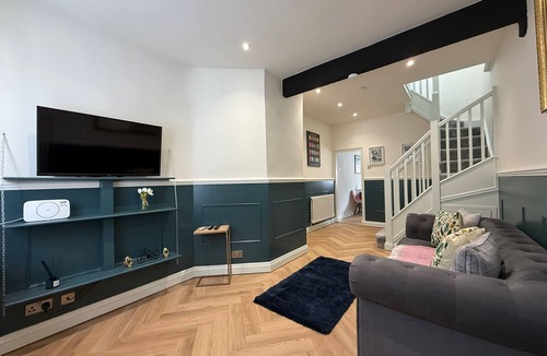 Windsor Cottage | Charming 2 Bed Cottage in Windsor - By Tempstay
