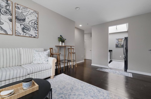 Royal Oak Apartment | Charming 2-bedroom Apartment in Royal Oak