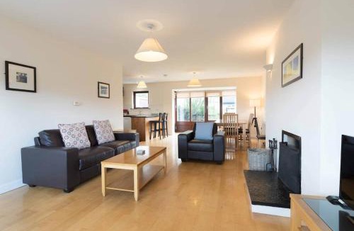 Lahinch House | Charming 3 bedroom holiday home