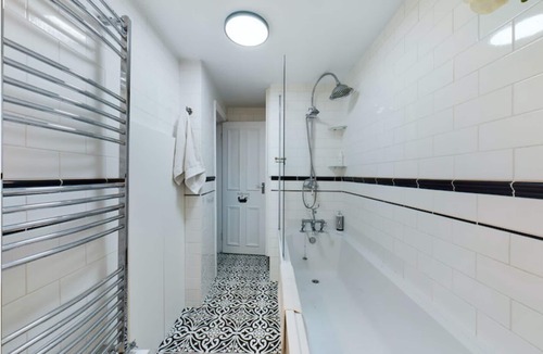 Ferndale Apartment | Charming Apartment with Private Patio & Oak Finishes near Clapham Station