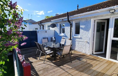 Balbriggan House | Charming & Cosy 2-bedroom bungalow in charming Balbriggan perfect for getaways