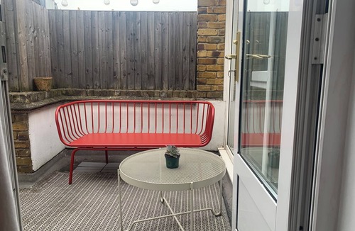 Angel Cottage | Charming Cottage. Islington Angel.