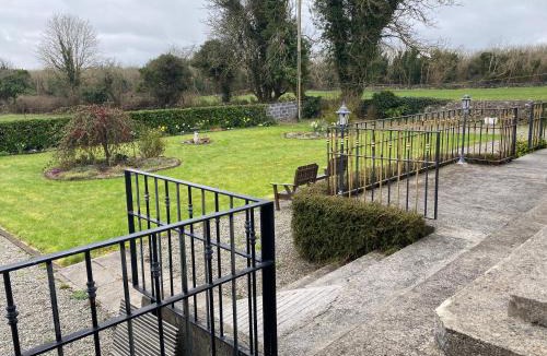 Inishmacatreer House | Charming Home on the outskirts of Galway City