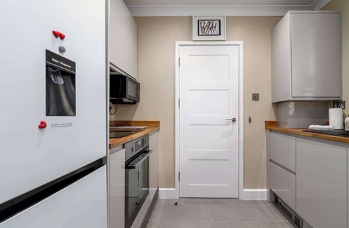 Prince's Apartment | Charming Lovely 1BR Apt in Vauxhall near Big Ben
