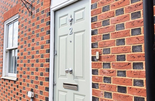 New Forest District House | Charming Mews House in the Heart of Lymington