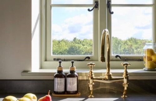 Chipping Norton Cottage | Charming newly built Cotswold stone cottage.