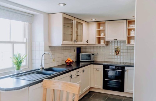 Narberth House | Charming Rural Escape with Play Room BBQ