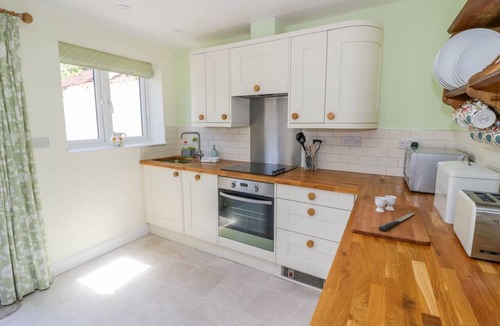 Sibford Gower Cottage | Charming Treacle Cottage Retreat