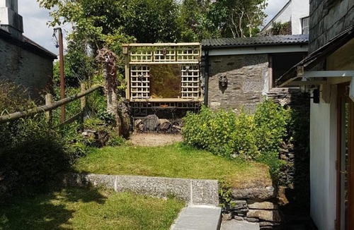 Callington House | Chartwell Cottage, Rilla Mill-Cosy Cornish Cottage