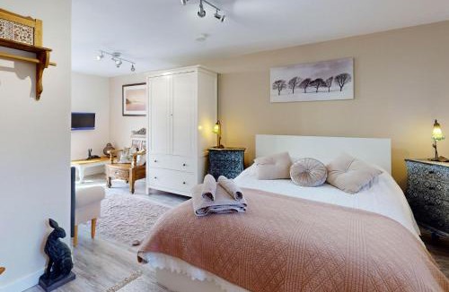 Llangefni House | Clai Cerrig