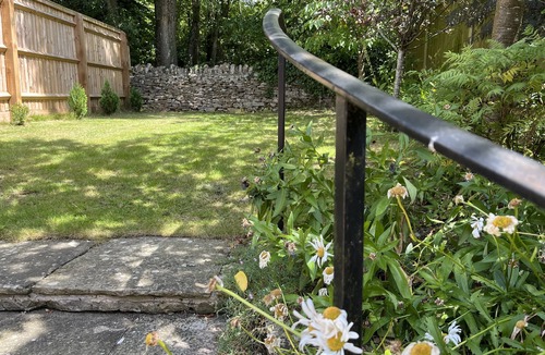 Wyck Rissington Cottage | Clover Cottage - a cotswold cottage that sleeps 4 guests in 3 bedrooms