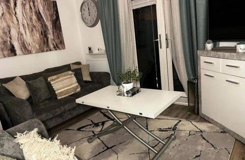 Barry House | Coastal Comfort - Two Bed Terrace on Barry Island