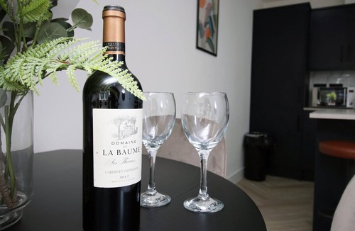 Gabalfa Apartment | Cohost Partners Cozy Retreat Near Taunton