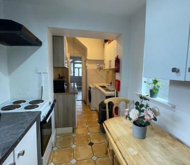 Glasnevin House | Comfort Triple Room near Airport - 1