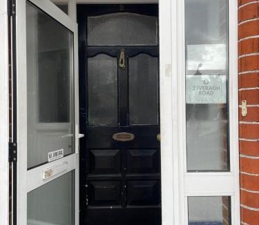 Glasnevin House | Comfort Triple Room near Airport - 2