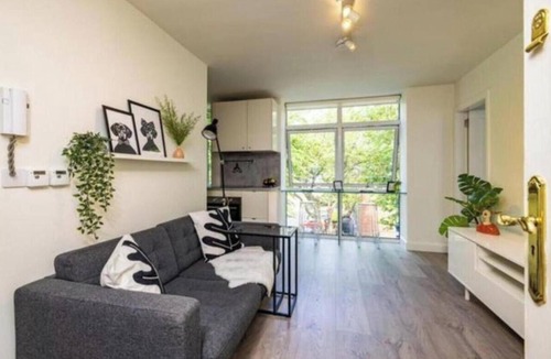 Howth Apartment | COMFORTABLE ONE BEDROOM APARTMENT IN HEART OF DUBLIN CITY