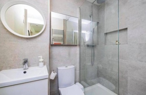 Howth Apartment | COMFORTABLE ONE BEDROOM APARTMENT IN HEART OF DUBLIN CITY