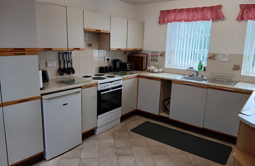 Trefor Cottage | Converted Barn Penlon Cottage - Sleeps 6 & Cot