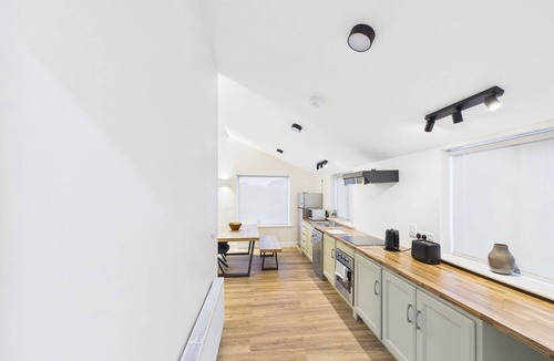 Garrykennedy Cottage | Converted Stables on Lough Derg — Harbour Pubs, Lake Walks, Near Shannon Airport