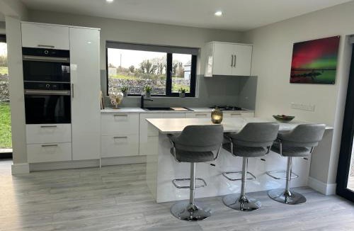 Carrowmoreknock Ski Chalet | Corrib Waters Retreat, Moycullen