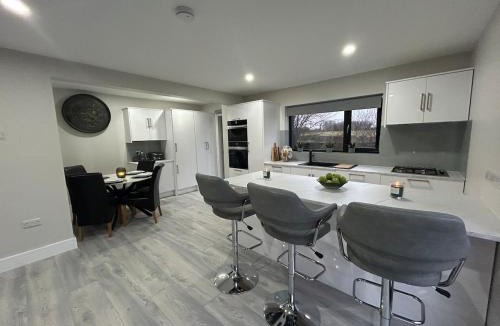 Carrowmoreknock Ski Chalet | Corrib Waters Retreat, Moycullen