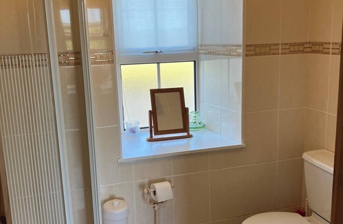 Creegh Cottage | Cosy 200 year old 3 bedroom cottage in Clare 3 min drive to Doonbeg Golf Course